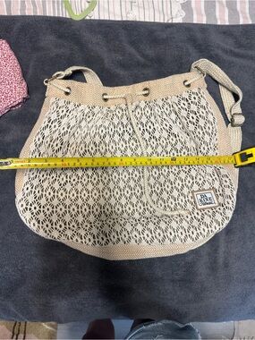 Dakine Beige Crochet Shoulder Bag with Drawstring